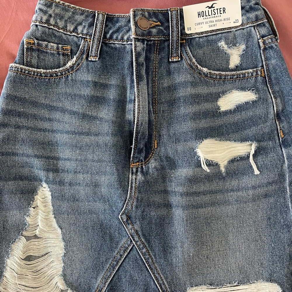Hollister Curvy High Rise Skirt